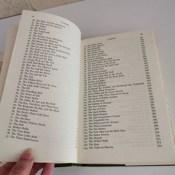 1970s Grimm's Complete Fairy Tales Book Hardcover Green Vintage Dust Jacket - Picture 8 of 11